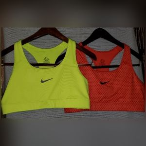 Like New Nike Sports Bras (Large)